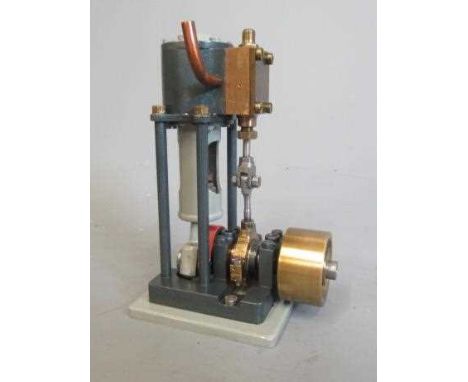 Single cylinder vertical marine type steam engine, 5/8" bore, E (Est. plus 24% premium inc. VAT)
