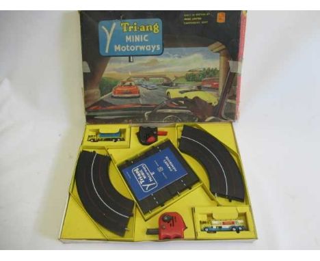 Triang Minic Motorways M1511 Set with Shell/BP tanker and Joe Bloggs container lorry, track and controllers, some plastic dis