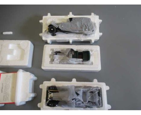 Franklin Mint 1907 Rolls Royce Silver Ghost, 1929 Rolls Royce Phantom and Rolls Royce 1925 Silver Ghost, all items boxed, E-M