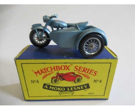 Matchbox 4c Triumph 110 and side car, box M, model M (Est. plus 24% premium inc. VAT)