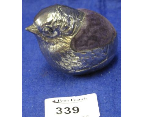 Silver chick pin cushion by Samson Morden & Co. with box. CONDITION REPORT: Some general wear with age, wear to pin cushion b