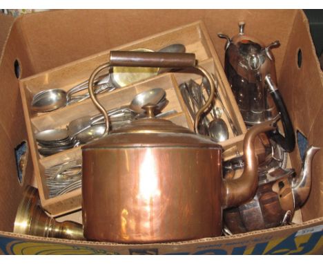 Box of assorted metalware to include: various silver plated loose cutlery; copper kettle; silver plated pierced tray; Viners 