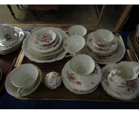 TRAY ROYAL CROWN DERBY POSY S PART TEA SETS, CUPS, SAUCERS, SIDE PLATES ETC