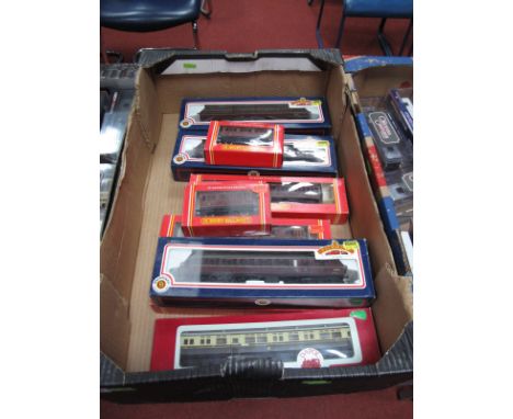 A Quantity of "OO" Model Railway Coaches, by Bachmann, Dapol and Hornby, all boxed. 
