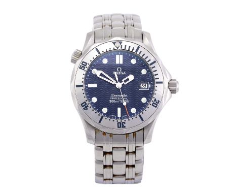 Omega: A MId-Size Calendar Centre Seconds Wristwatch, signed Omega, Professional 300m/1000ft model: Seamaster, ref: 25628000,