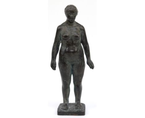 Schmidt, Reinhardt (1917 Berlin- 1980 Bad Doberan) "Stehender weiblicher Akt", Bronze, patiniert, unsigniert, war auf der IX.