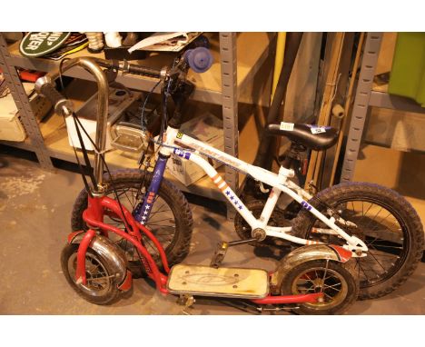 Childrens scooter and Stunt King bike. This lot is not available for in-house P&amp;P. 