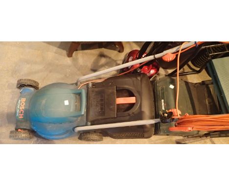 Bosch Rotak 320c electric lawnmower. This lot is not available for in-house P&P.Condition Report: All electrical items in thi