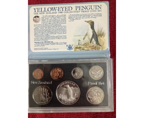 COINS 1988 New Zealand proof set including the Silver $1 Penguin coin (27g)