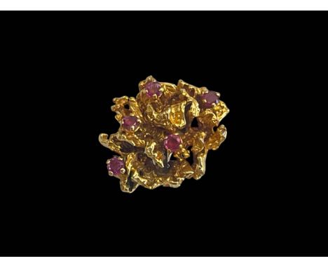 9 carat gold and ruby set clasp.
