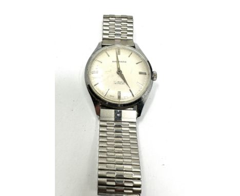 Vintage Gents Garrard wristwatch the watch is ticking 