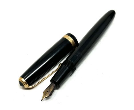 Vintage PARKER Duofold Black FOUNTAIN PEN 