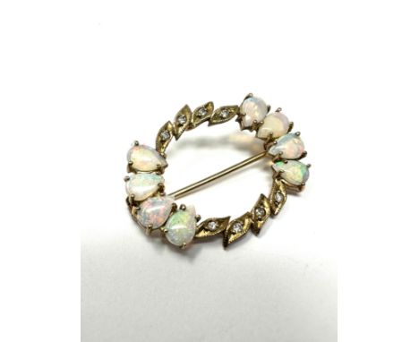 9ct Gold Diamond And Opal  Brooch (3.1g)