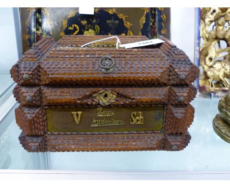 AN 1897 TRAMP ART BOX, THE GREEN VELVET PANEL TO THE FRONT WITH GILT METAL LETTERING ZUM ANDENKEN, A MIRROR WITHIN THE HINGED