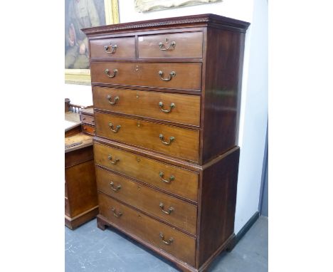 A LATE GEORGIAN MAHOGANY TALLBOY CHEST ON CHEST WITH TWO SHORT OVER SIX LONG GRADUATED DRAWERS ON BRACKET FEET.   W.109 x H.1