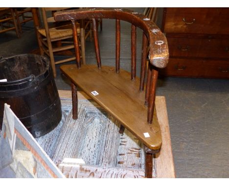 A RUSTIC COUNTRY FIELD MADE STICK BACK COTTAGE CHAIR.