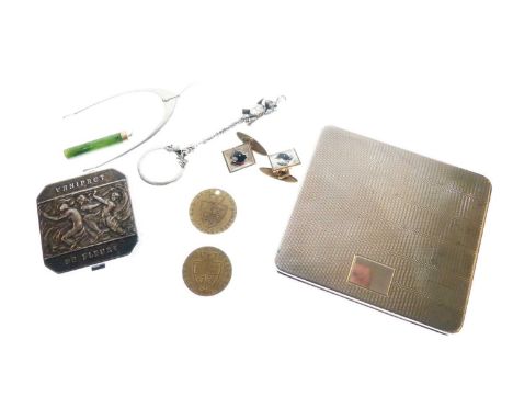 Quantity of gentleman's collectables to include; Scotty dog cuff links, 'Vanipact De Fleury' compact, tokens, cigarette box, 