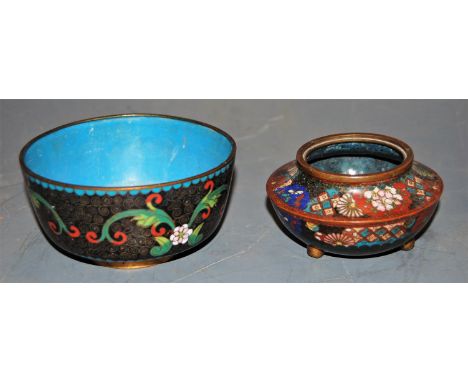 A small cloisonné enamel footed bowl; together with a cloisonné enamel squat vase (2)