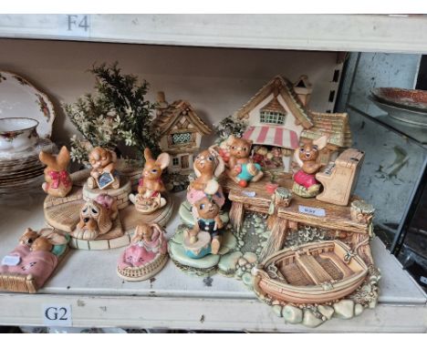 Pendelfin - Fruit Shop, The Jetty, Bandstand, Cobble Cottage and 11 figurines