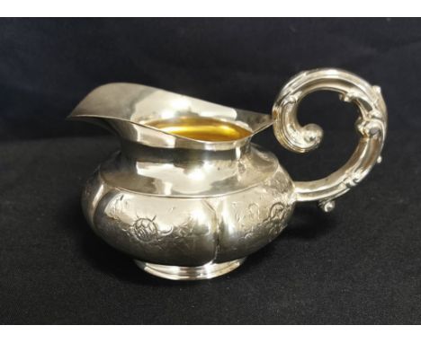 MILCHKÄNNCHEN / SAHNEGIESSER / KLEINE MILCHKANNE, deutsch / Berlin, 1. H. 19. Jh., wohl 12lötiges Silber (750er Silber, 149 G