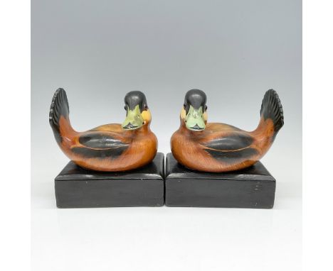 Beautifully handpainted ducks crafted from ceramic and finished with glass eyes. Marked Italy 6207 to base. Issued: mid 20th 