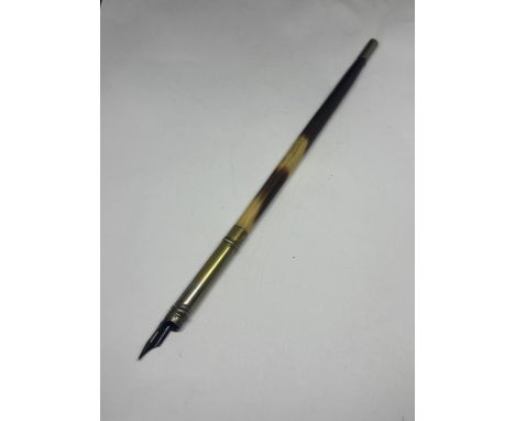 A PORCUPINE QUILL VINTAGE FOUNTAIN PEN