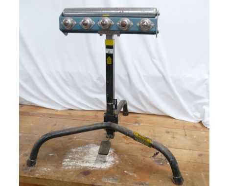 Clarke CBS3 roller/roller ball table saw support stand.