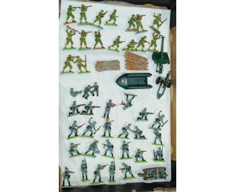 Britains Deetail - An Unboxed Group Plastic Figures. Includes German Infantry &amp; American Infantry condition appears Fair 