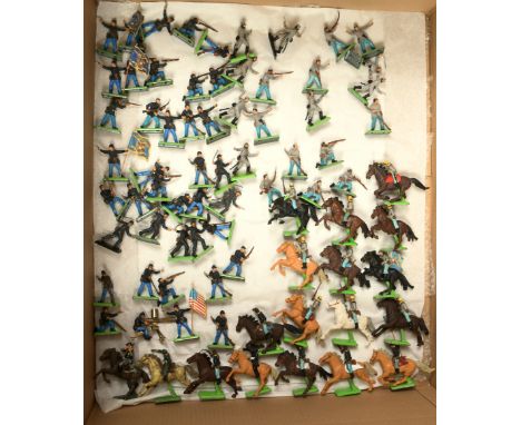 Britains Deetail - An Unboxed Group of American Civil War Figures. Includes Federal Infantry &amp; Cavalry with Confederate I