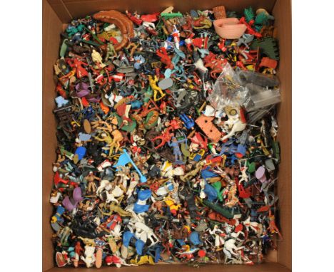 An Unbranded Group of Military Plastic Figures. Includes figures of various scale. Condition appears Fair to Good. See Photo.