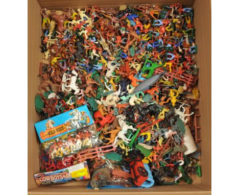 An Unbranded Group of Wild West Plastic Figures. Includes figures of various scales. Condition appears Fair to Good. See Phot