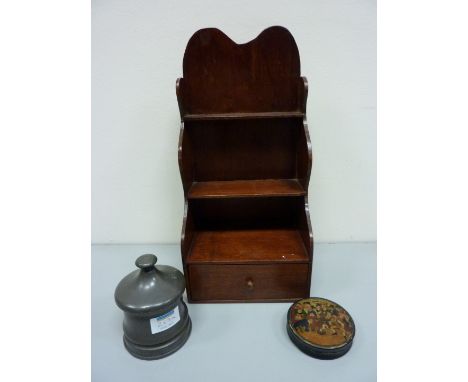 19th century pewter tobacco jar H11cm, mahogany wall rack and a snuff box (3)