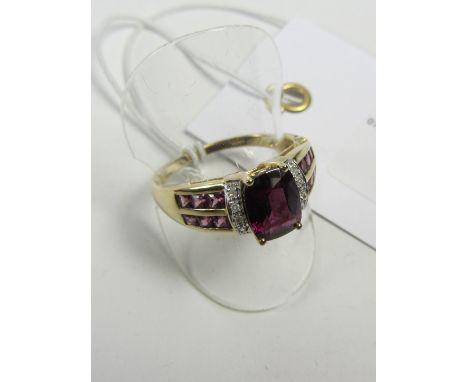 Pink tourmaline and diamond set ring hallmarked 9ct