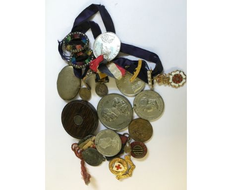 A small quantity of various badges and medals including an interesting medallion awarded to Ida Ravaison for a portrait of a 