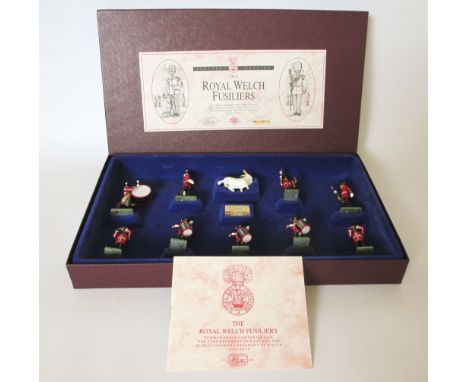 BRITAIN'S LTD EDITION SET DIE CAST TOY SOLDIERS ROYAL WELCH FUSILIERS Boxed set of 1:32nd scale, hand painted figures. Cat No