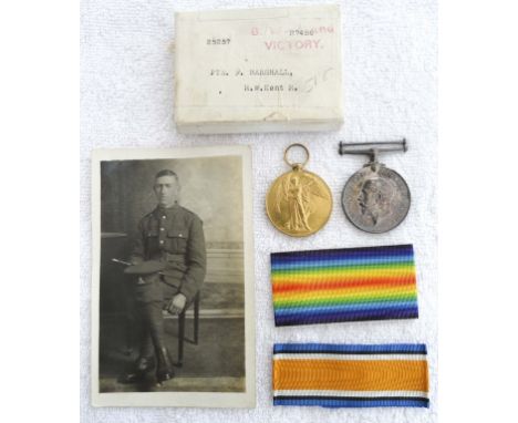 WW1 MEDAL PAIR MARSHALL ROYAL WEST KENT REGIMENT & PHOTO War and Victory medals both named to 25257 PTE F Marshall RW Kent R.