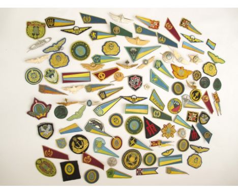 UKRAINE - QUANTITY OF INSIGNIA TO THE ARMY, NAVY & AIR FORCE 100+ Badges of the Ukrainian military. Mostly cloth patches and 