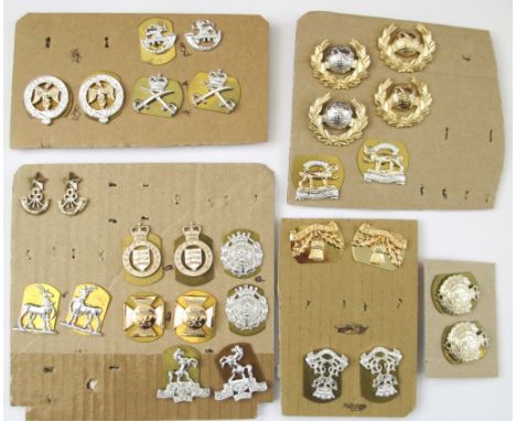 POST 1953 BRITISH ARMY COLLAR BADGES 15 facing pairs of staybrite collar badges (30 badges)