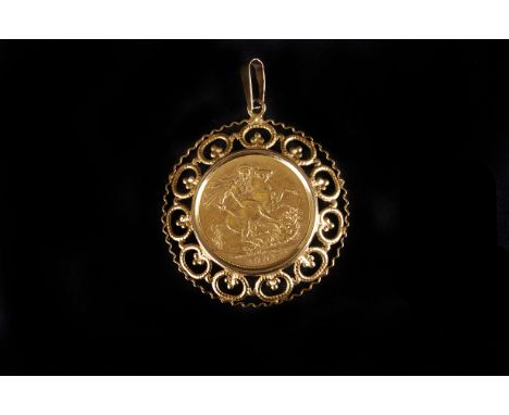 A 9ct gold mounted Victorian full sovereign, the 1901 dated gold coin with Perth mint mark in pendant pierced surround, appro