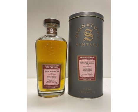 North Port Brechin 1975 Signatory Vintage Highland Single Malt Scotch Whisky, Aged 29 Years, Cask Strength Collection, distil