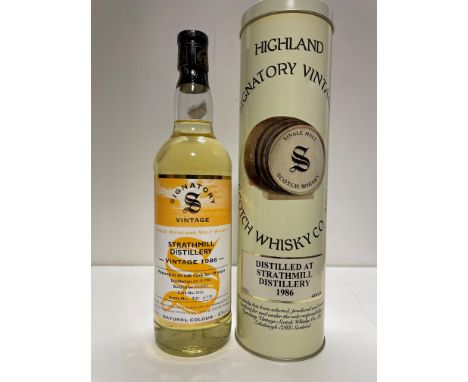 Strathmill 1986 Signatory Highland Single Malt Scotch Whisky, aged 16 years, distilled 24/10/1986, bottled 3/9/2003, bottle n