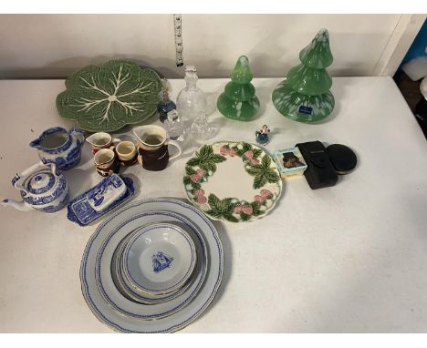 A good box of assorted ceramics and glass wares including Spode, Villeroy and Boch etc, shipping unavailable