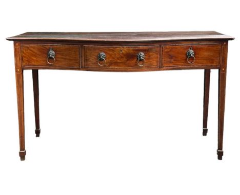 A FINE QUALITY EARLY 19TH CENTURY SERPENTINE MAHOGANY SIDEBOARD, with three drawers raised on tapering legs and spade feet172