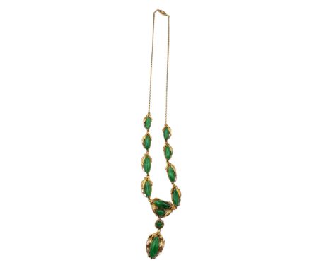 A 14K yellow gold and jade necklace with twelve graduating jade cabochons, total weight 15.22g, length 25cm with box.&nbsp;