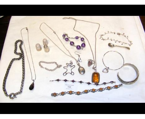 Silver and other jewellery, together with thimbles 