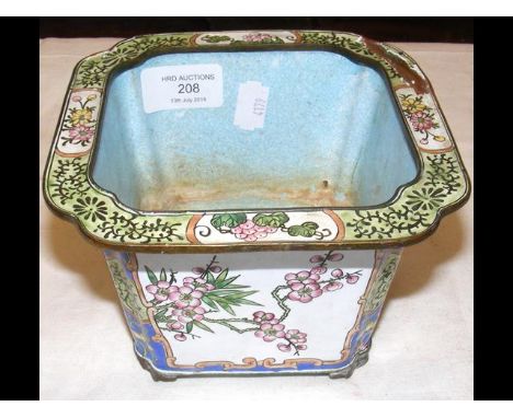 A 15cm square Cantonese enamel pot