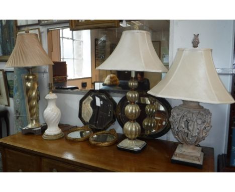 A CONTEMPORARY GILT TABLE LAMP with silk shade and others similar (4)