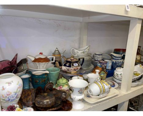 Collection of Royal Doulton Glamis Thistle, Wedgwood Petersham, part tea wares, Bells Scotch Whisky, Aynsley, etc.