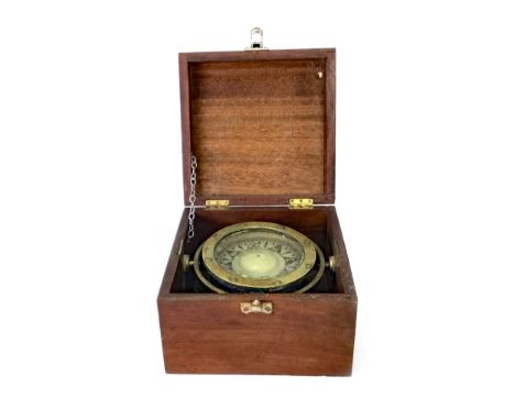 EARLY 20TH CENTURY MARINE COMPASS BY ROBB MOORE &amp; NEILL LTD. OF GLASGOW, No. B.131, in brass gimbal mount, contained in w