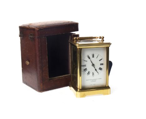 EARLY 20TH CENTURY FRENCH CARRIAGE CLOCK, the white enamel dial with Roman numerals, inscribed 'Goldsmiths &amp; Silversmiths